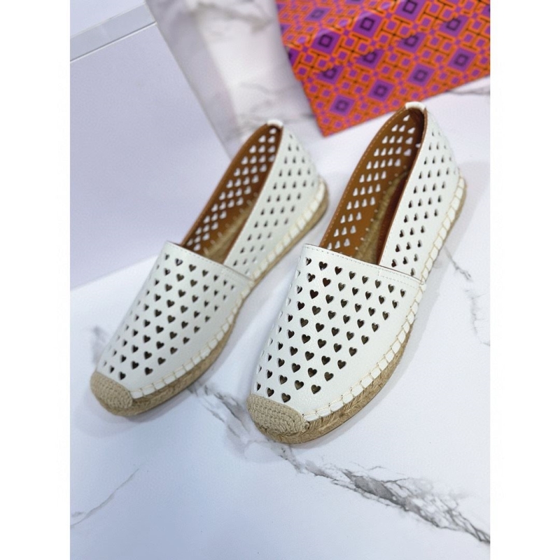 Other flat shoes
